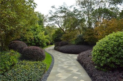 紧跟时代潮流，金英园林一站式园林绿化提升新时代园林体验